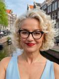 Short-Hairstyles-for-Over-50-with-Glasses-The-Ultimate-Bob-Guide-091